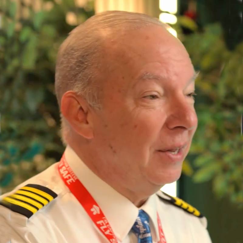 Captain Steeeve